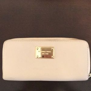 Michael Kors wallet